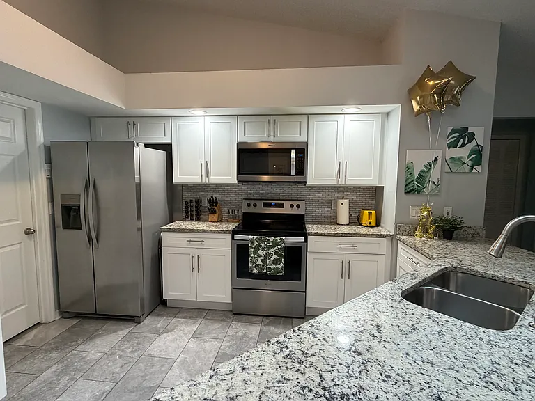 127 Burroughs Dr — Photo 24