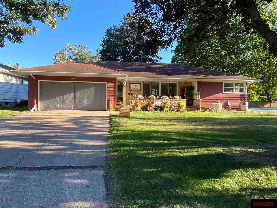 498 7th St SW, Wells, MN 56097 Zillow