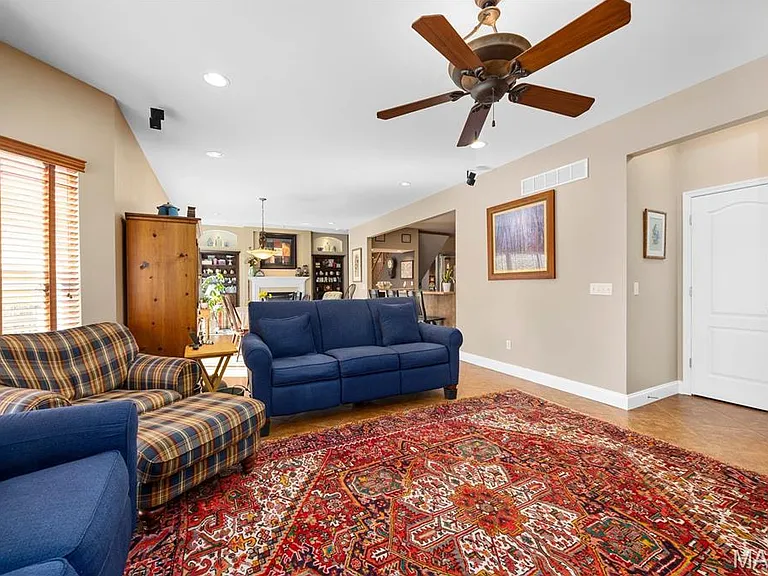 26 Milton Brennan Manor Ct — Photo 46