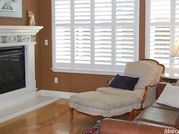 2nd image of 1195 Villagio Dr