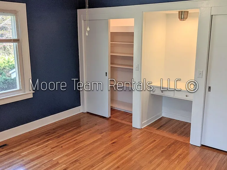 2612 Haywood Rd — Photo 16