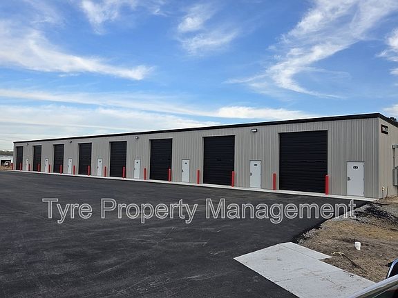 4th image of 3945 Lee St #6