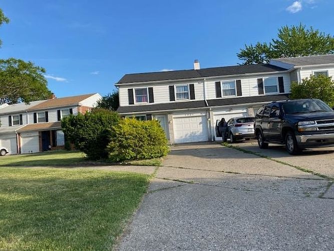 1st image of 1931 Laurel Oak Dr