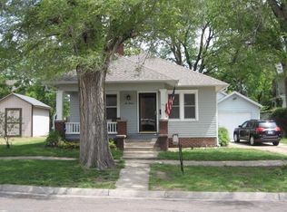 611 N Broadway St, Abilene, KS 67410