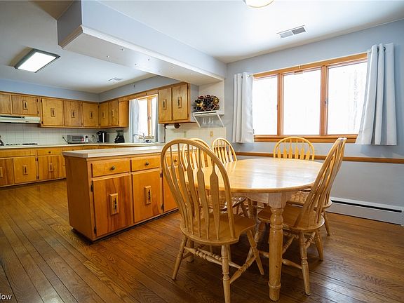4th image of 544 W Glen Dr