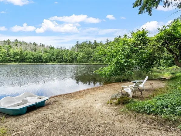 615 Wachusett St, Holden, MA 01520