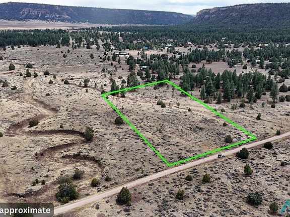 3rd image of 8 E Lobo Rd