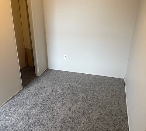Middle Bedroom