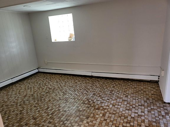 4th image of 1257 N Menard Ave