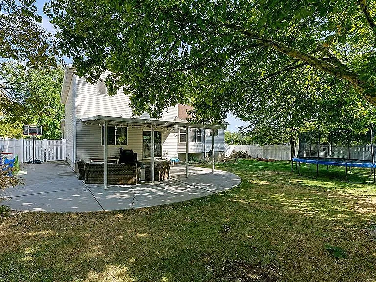 1043 N 2525 W — Photo 20