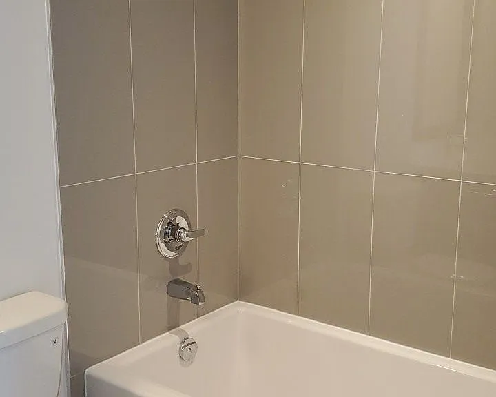 7 Mabelle Ave #1304 — Photo 14