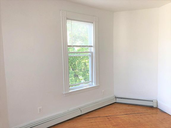 5th image of 55 Portsmouth St #2