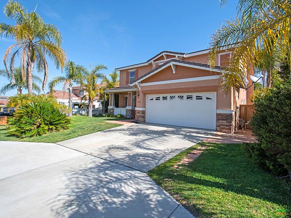 1st image of 1142 Newcastle Ct