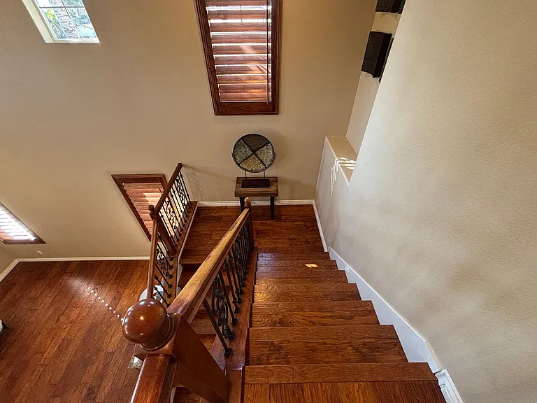 1163 Via Vista Dr — Photo 33