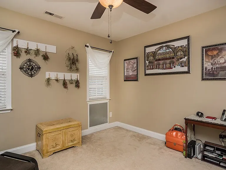 4012 Jockey Club Cir — Photo 20