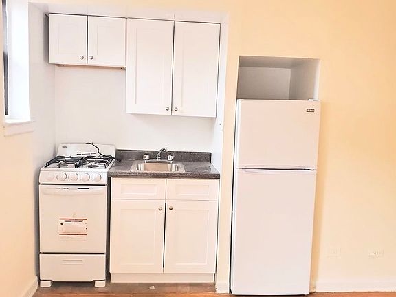 2nd image of 2721 Kings Hwy #6F