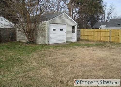 2nd image of 8551 Chesapeake Blvd