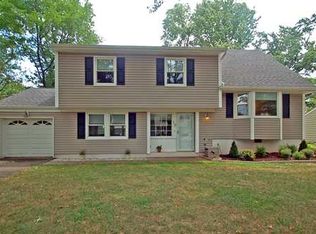 15 Hill Rd, Edison, NJ 08817