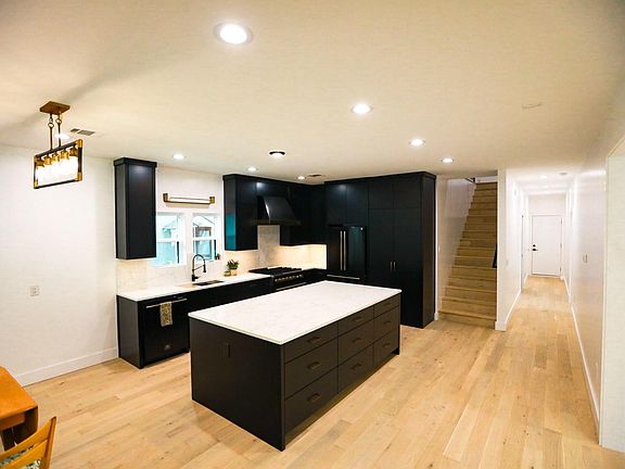 3rd image of 4010 Avenue D