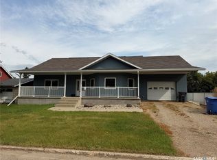 10 Dr Arthur Avenue, Redvers, SK S0C 2H0
