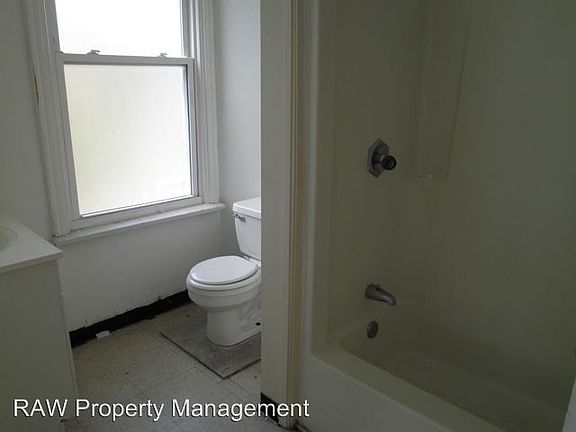 5th image of 1267 1st Ave #2