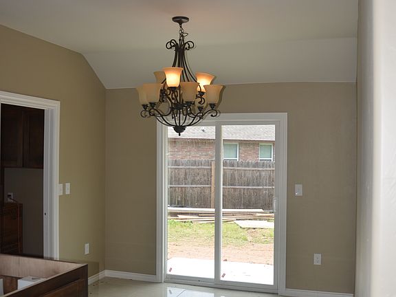 2nd image of 1801 Colton Dr