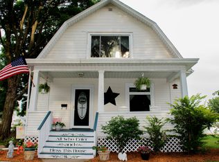 1324 S Starr Ave, Burlington, IA 52601