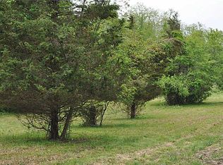 208 Poppasquash Rd, Bristol, RI 02809