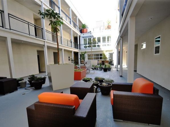 431 E 6th St APT 303