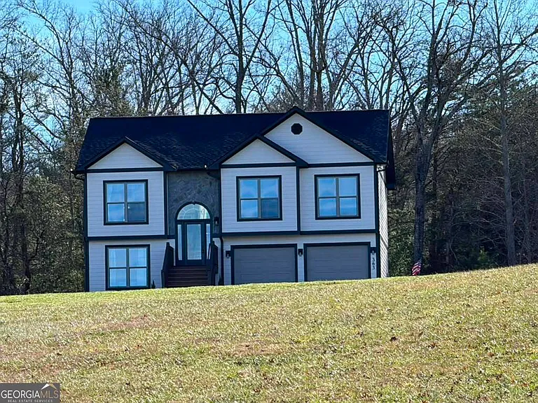 363 Bayside Ln — Photo 3