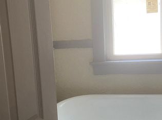 3029 N 18th St, Milwaukee, WI 53206