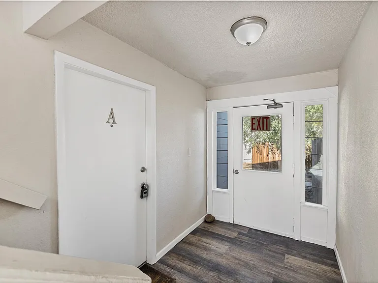 4390 Loomis Ave #A — Photo 14