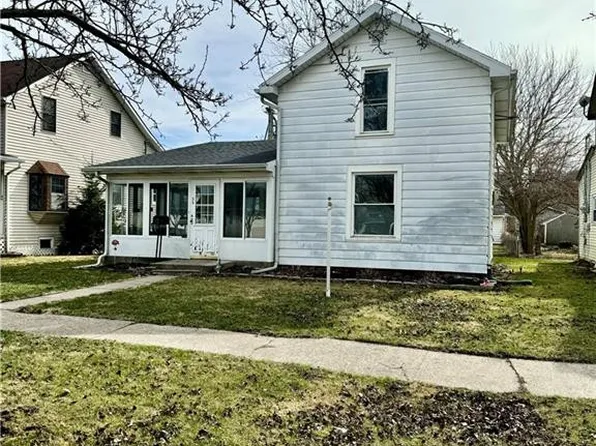 135 W Elm St, Deshler, OH 43516