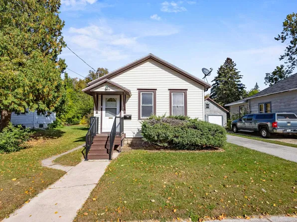 1463 Kurtz Ave, Green Bay, WI 54301