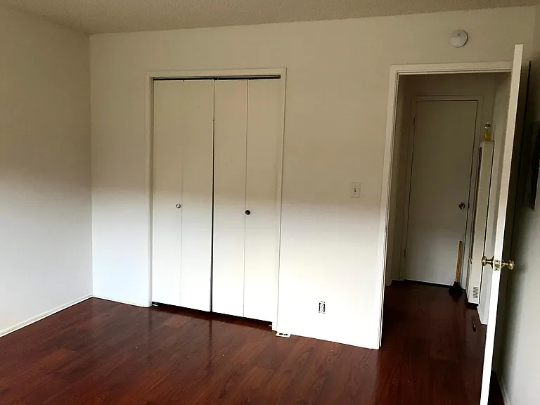 166 Echo Ave — Photo 6