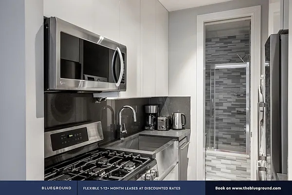 Rented by The Blueground | media 27