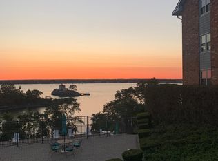 (Undisclosed Address), Riverside, RI 02915
