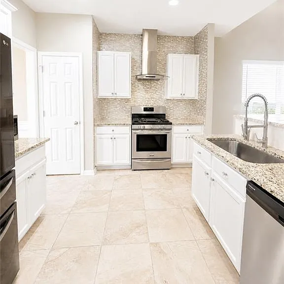 2023 Executive Dr — Photo 10