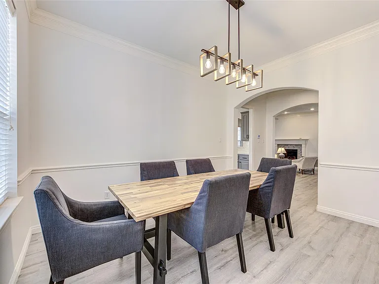 1131 Sopris Dr — Photo 3