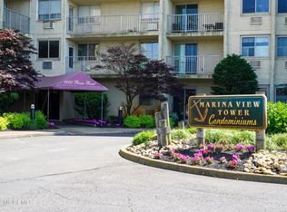 1000 River Rd APT 3H, Belmar, NJ 07719