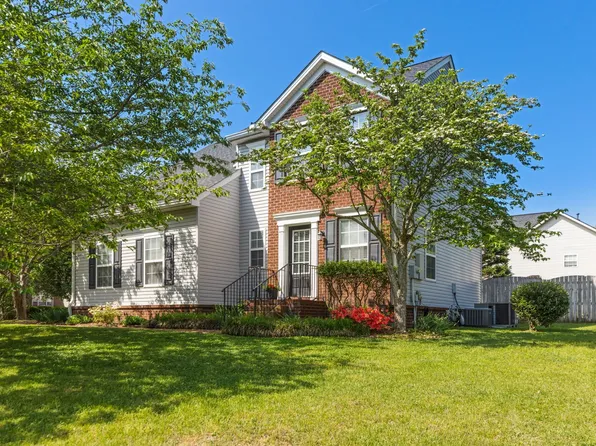 2290 Hayward Ln, Spring Hill, TN 37174