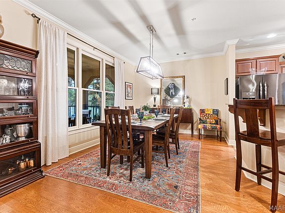 5th image of 19 Whitewater Way