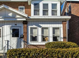 29 Laurel Ave, Trenton, NJ 08618