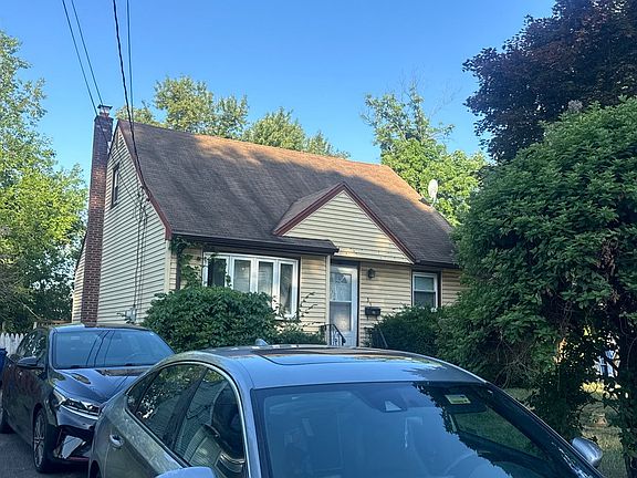 3rd image of 35 Brokaw Blvd
