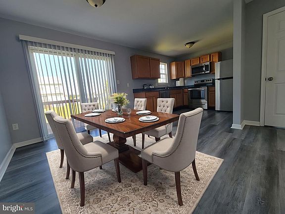 3rd image of 524 Barley Ct