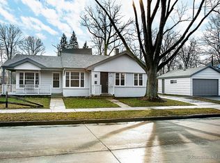 514 Carleton Ave, Glen Ellyn, IL