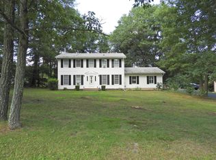 119 Larsen Ln, Cresco, PA 18326