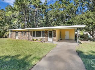 11 Skyline Dr, Savannah, GA 31406