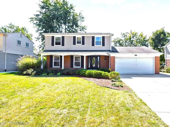 21499 Virginia St, Southfield, MI 48076