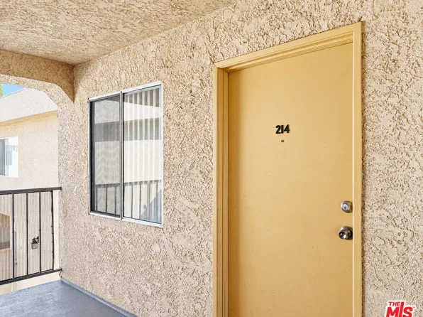 16033 Vanowen St APT 214, Van Nuys, CA 91406
